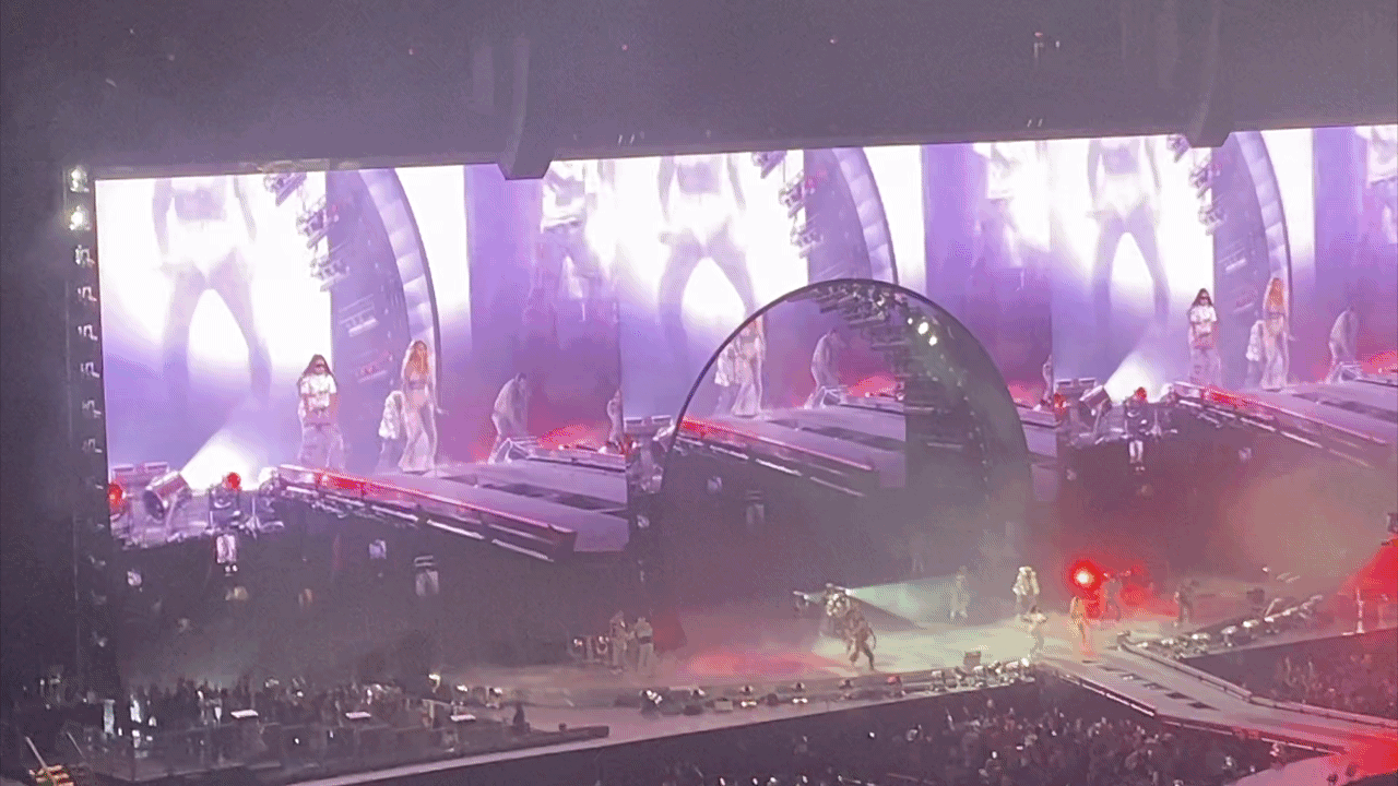 Beyoncé and daughter Blue Ivy Carter performing My Power at the Renaissance World Tour in Vancouver, B.C. 